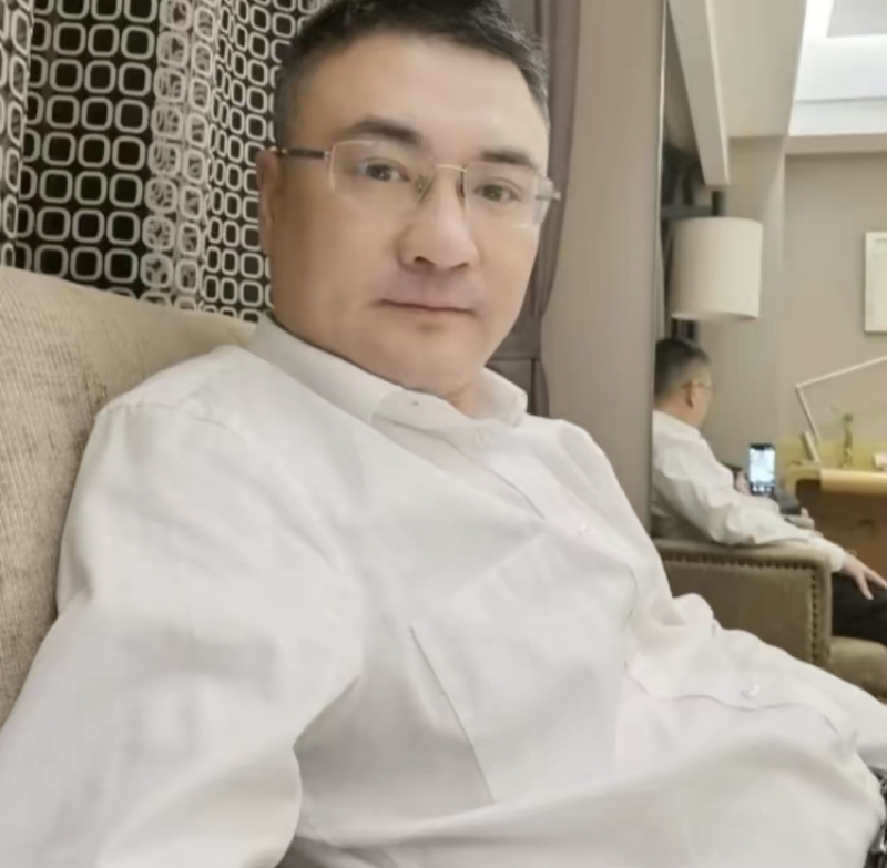 追逐的第二张照片--贵港相亲服务中心