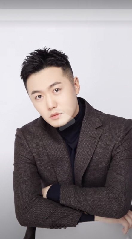 杨天枭的第三张照片--贵港相亲服务中心