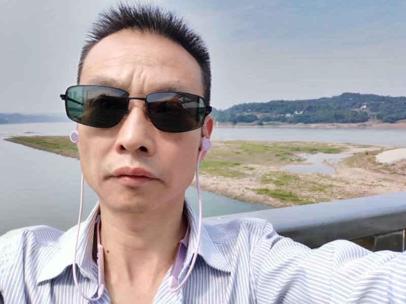 猪哥哥的第一张照片--贵港相亲服务中心