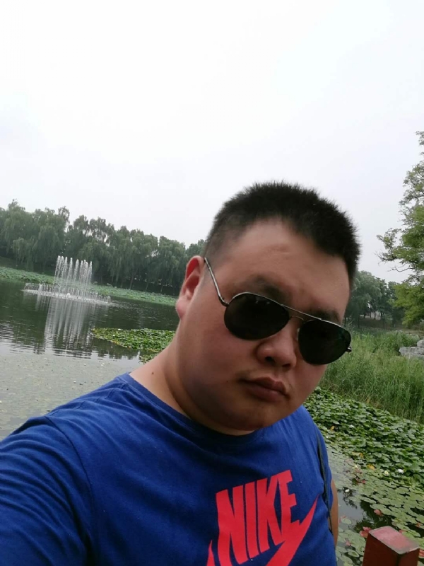 石头的第一张照片--贵港相亲服务中心