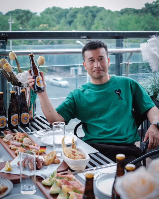 陳文斌的第一张照片--贵港相亲服务中心