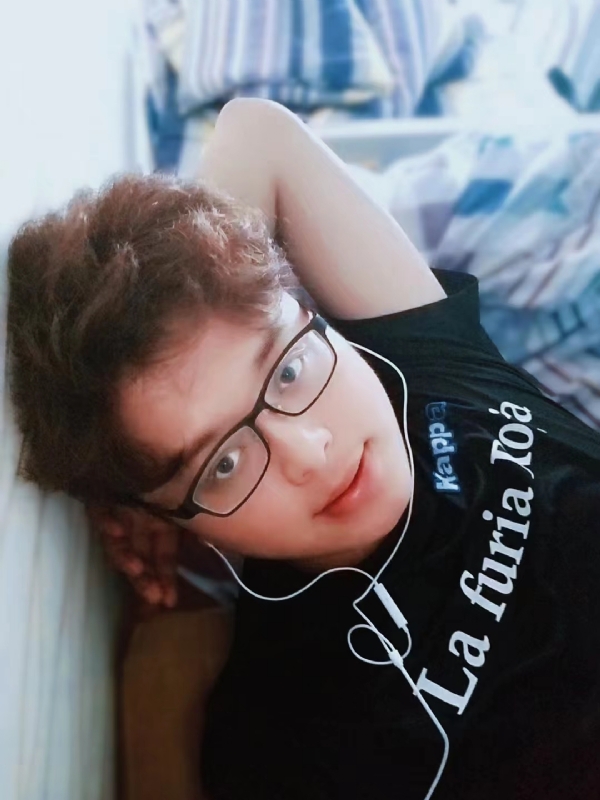 默铭芷的第一张照片--贵港相亲服务中心