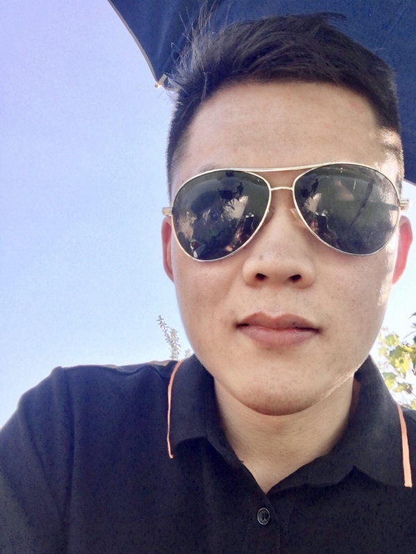 德鹏的第一张照片--贵港相亲服务中心