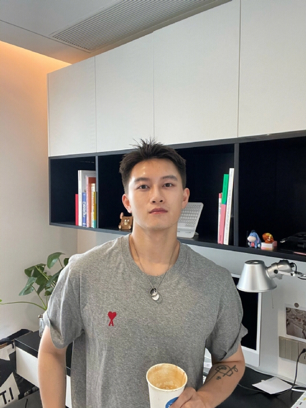 月光之下的第二张照片--贵港相亲服务中心