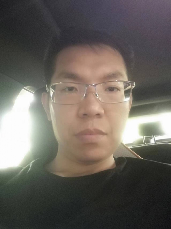 小黑包的第二张照片--贵港相亲服务中心