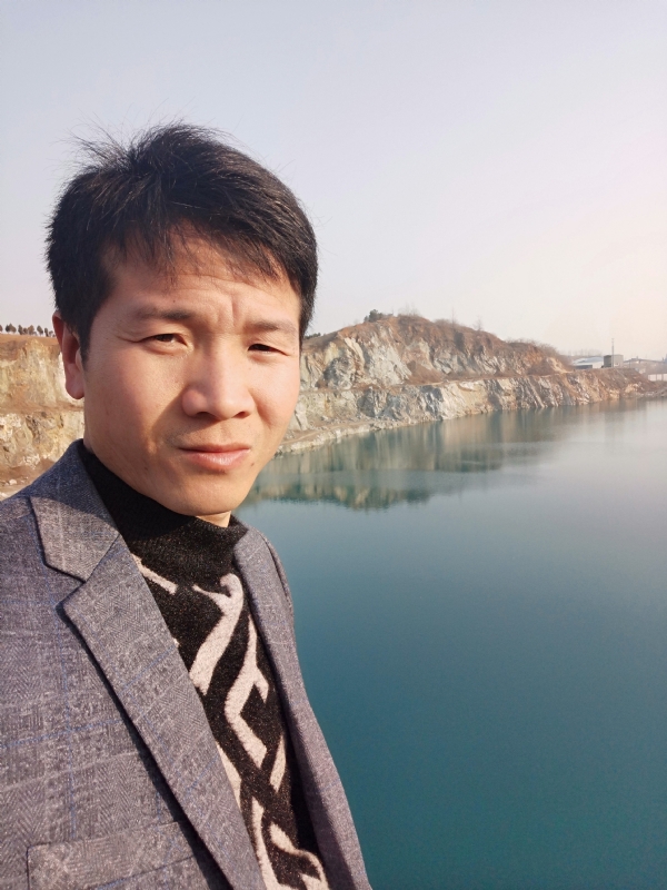 寒夜的第二张照片--贵港相亲服务中心