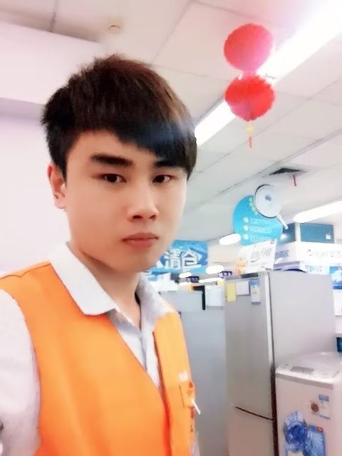 罗自强的第二张照片--贵港相亲服务中心