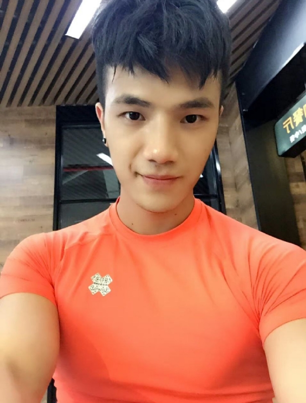 航航的第一张照片--贵港相亲服务中心