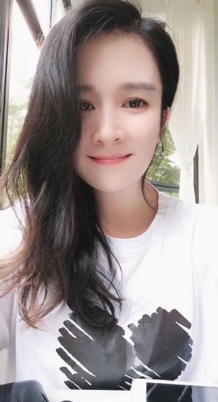 晨曦的第一张照片--贵港相亲服务中心