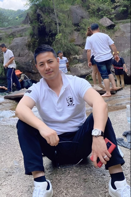 勿忘初心的第三张照片--贵港相亲服务中心