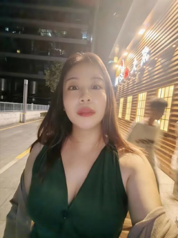 叶子青青的第四张照片--贵港相亲服务中心