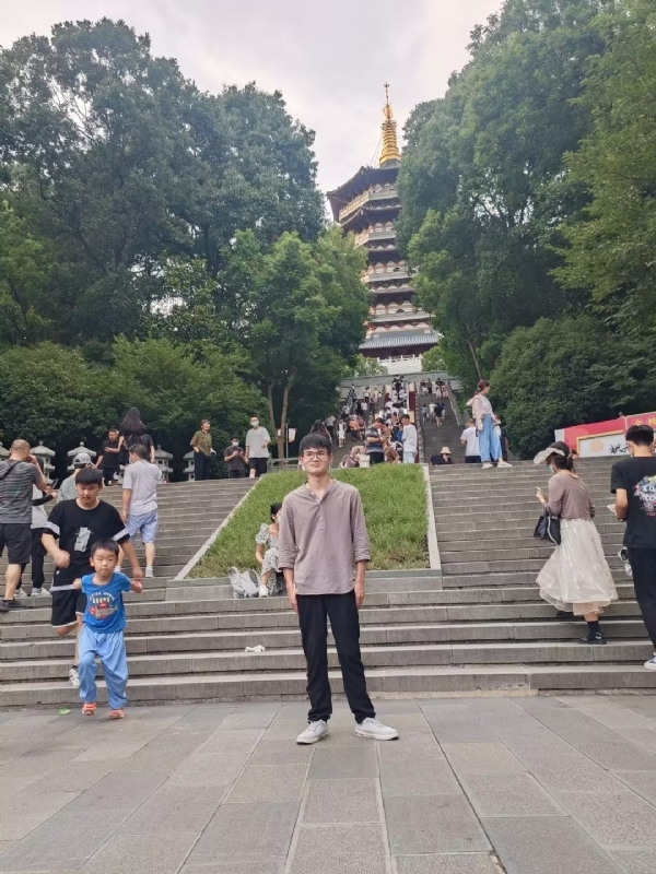 阳光男孩的第五张照片--贵港相亲服务中心