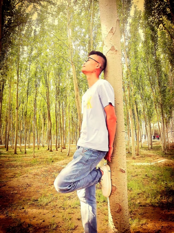 绝卓苦坚的第一张照片--贵港相亲服务中心