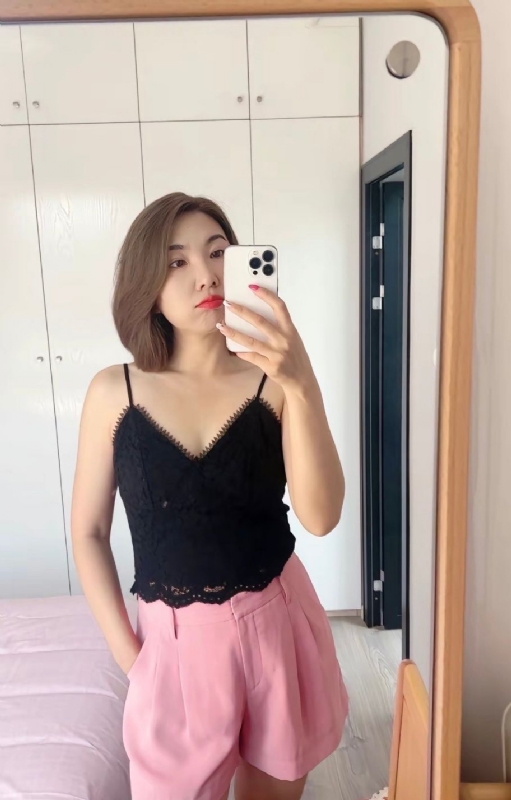 丽波的第一张照片--贵港相亲服务中心