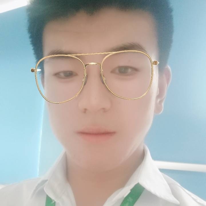 幸运男孩的第一张照片--贵港相亲服务中心