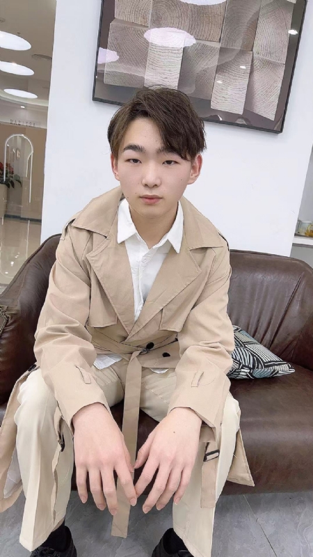 啊哲的第一张照片--贵港相亲服务中心