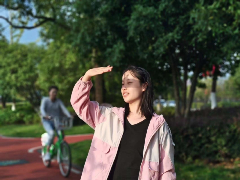 达拉崩吧的第一张照片--贵港相亲服务中心