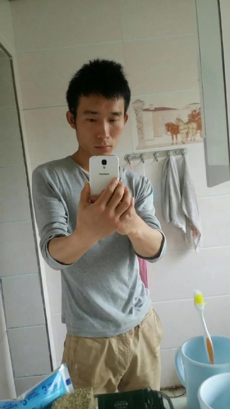 蔚蓝天空的第一张照片--贵港相亲服务中心