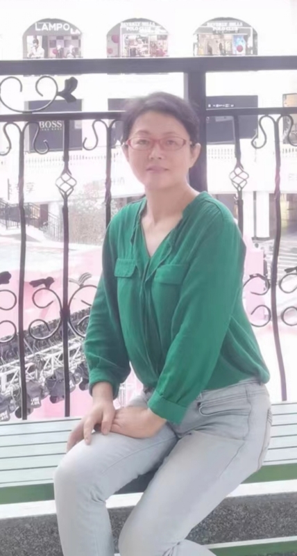 丽华的第一张照片--贵港相亲服务中心