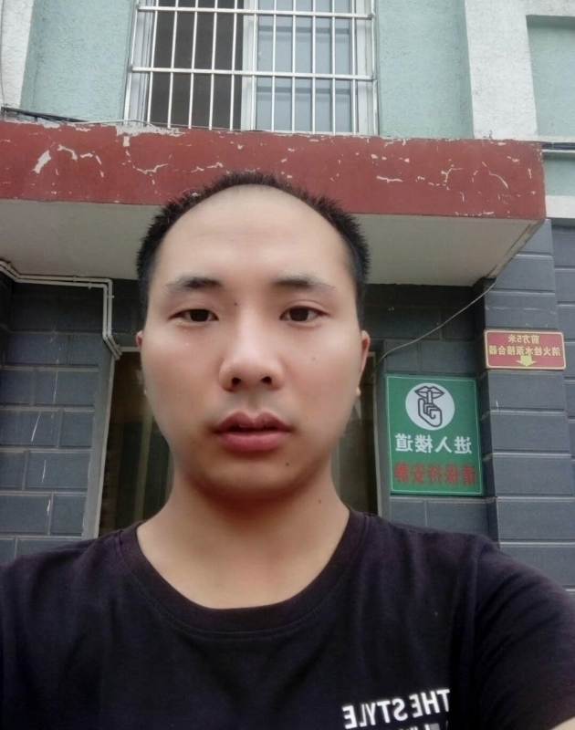 亮亮的第一张照片--贵港相亲服务中心