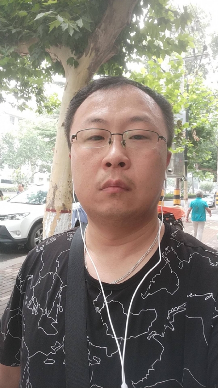 飘逸的星辰的第一张照片--贵港相亲服务中心