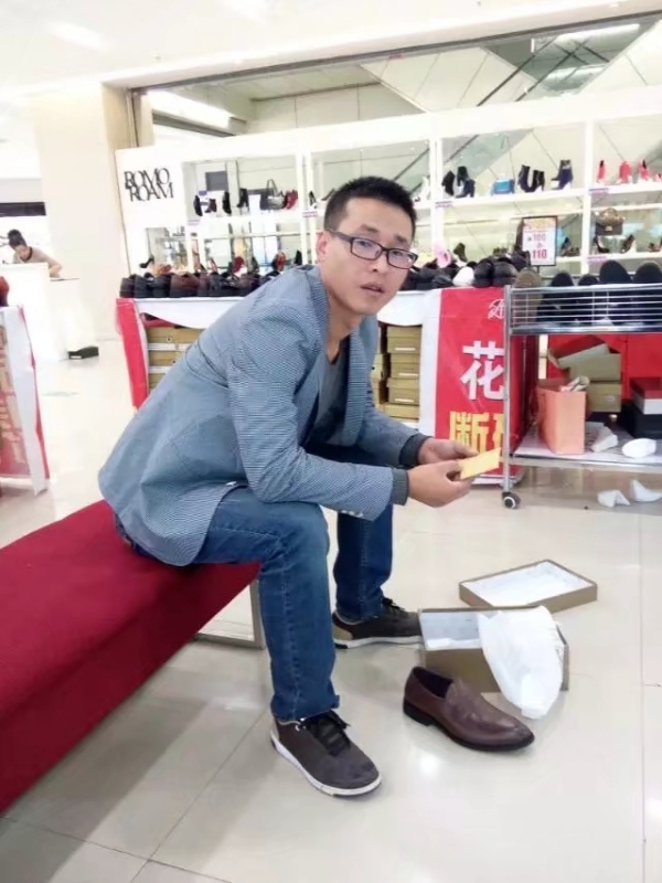 借我你的手的第一张照片--贵港相亲服务中心