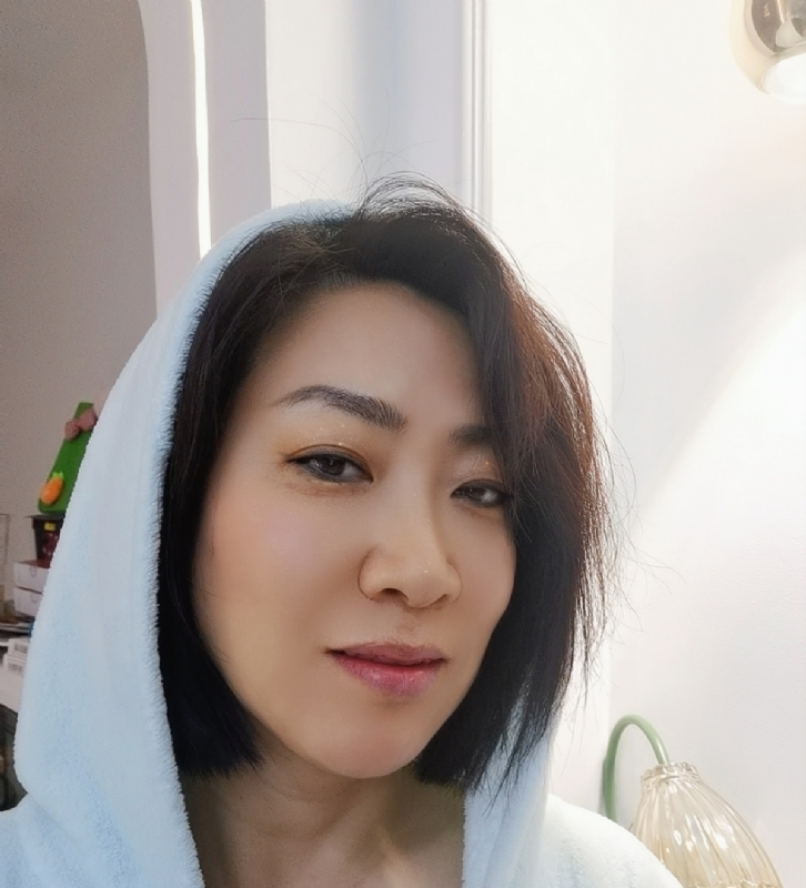 火玫瑰的第一张照片--贵港相亲服务中心