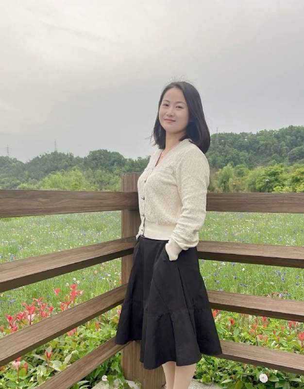 琴儿的第一张照片--贵港相亲服务中心