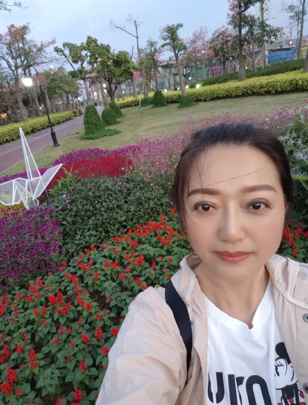 m云朵的第一张照片--贵港相亲服务中心