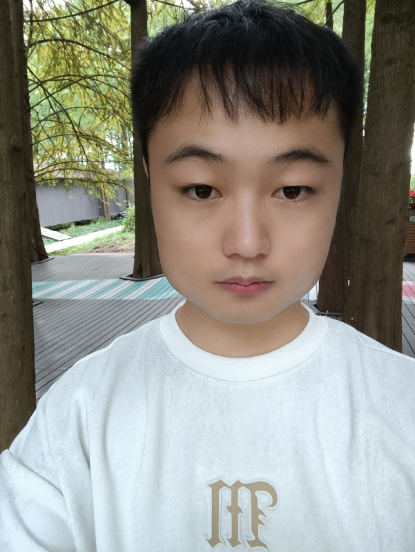 故人似的第一张照片--贵港相亲服务中心