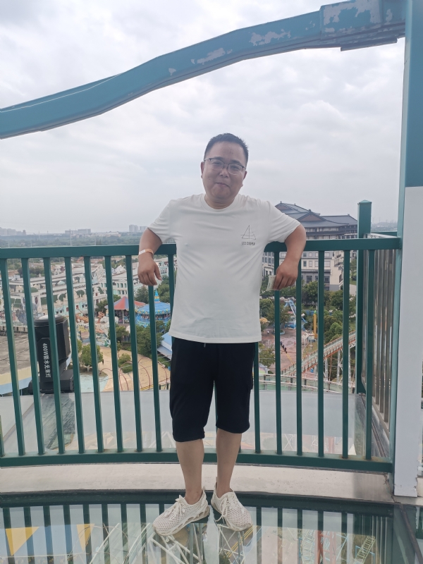 飞哥的第一张照片--贵港相亲服务中心