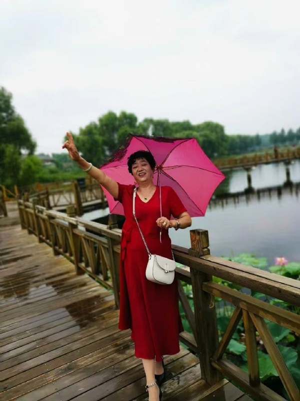 陈姐的第二张照片--贵港相亲服务中心