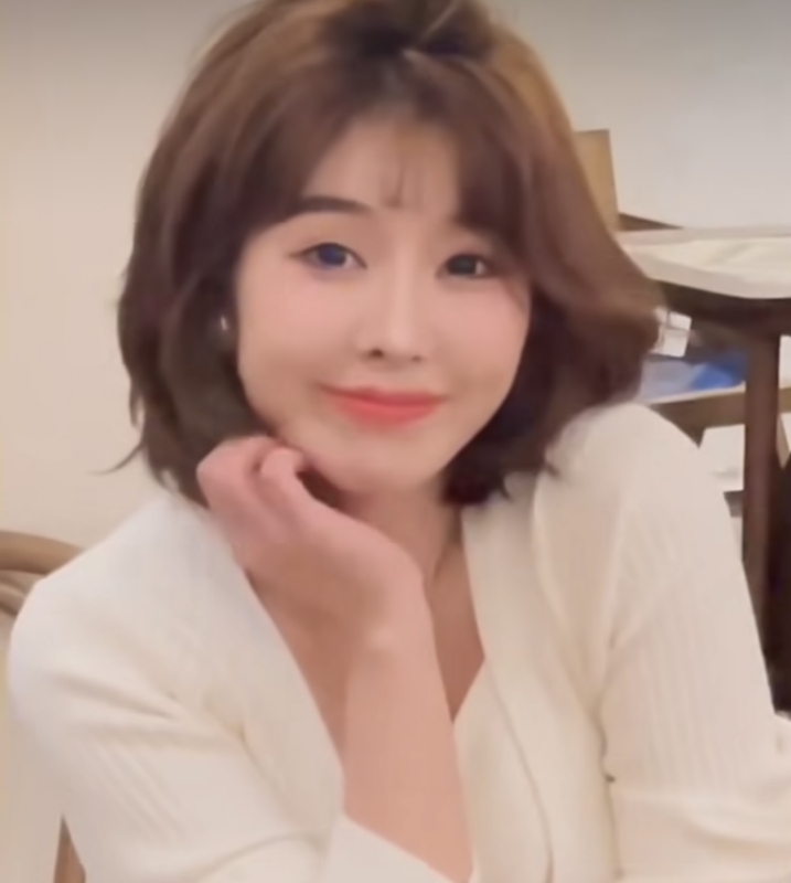 張雨晴的第一张照片--贵港相亲服务中心