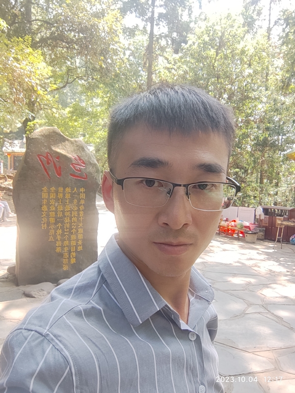 未来可期的第一张照片--贵港相亲服务中心