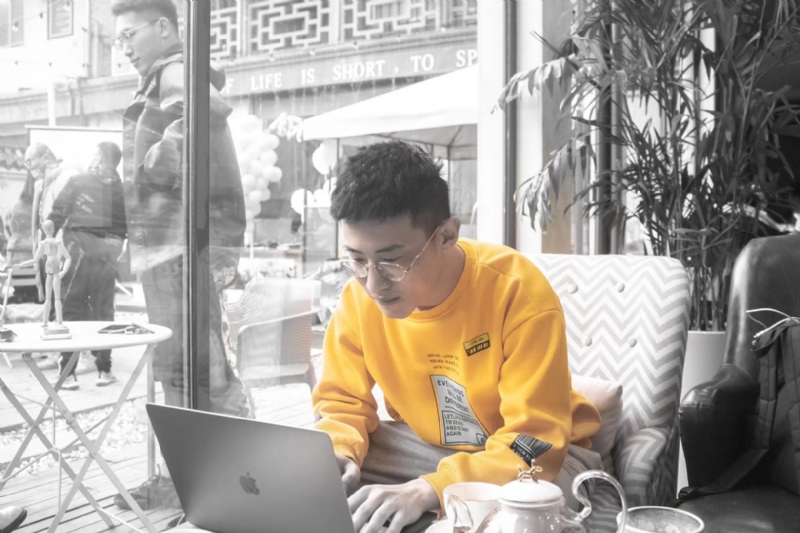 柒雅的第一张照片--贵港相亲服务中心