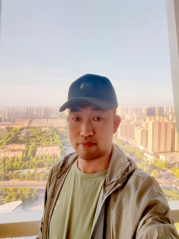 勇攀高峰的第二张照片--贵港相亲服务中心