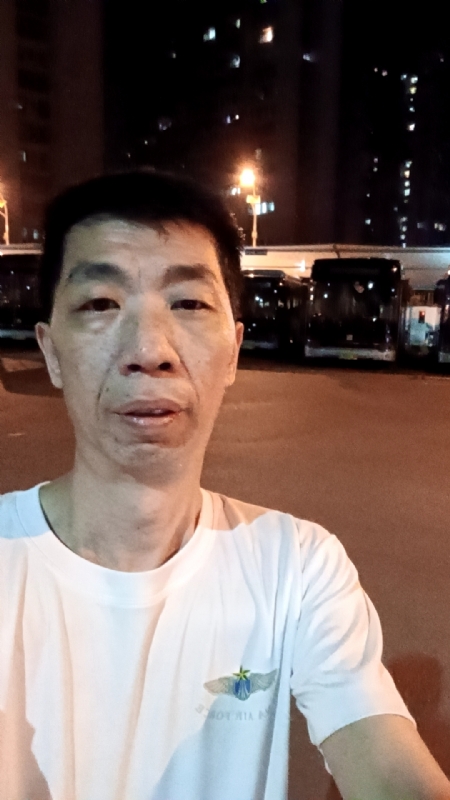 小丑的第一张照片--贵港相亲服务中心