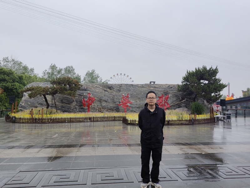 苏宾的第一张照片--贵港相亲服务中心