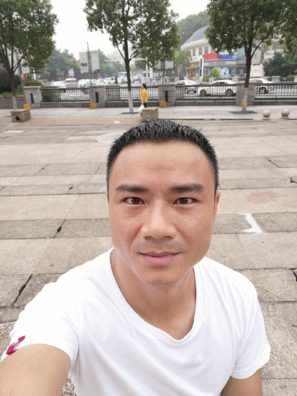 水木年华的第三张照片--贵港相亲服务中心