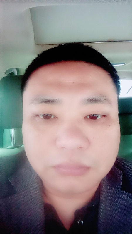 向日葵的第一张照片--贵港相亲服务中心