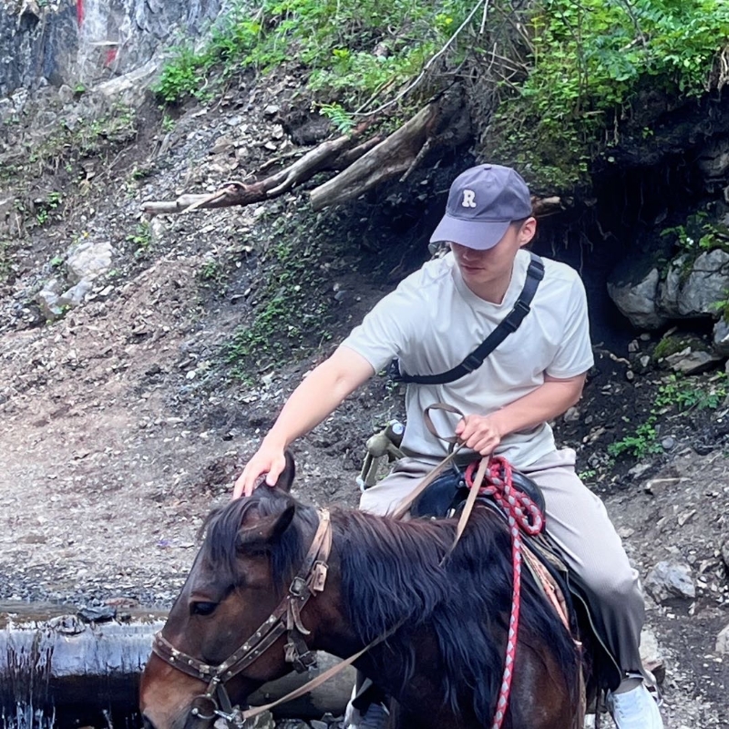 蓦然回首的第二张照片--贵港相亲服务中心