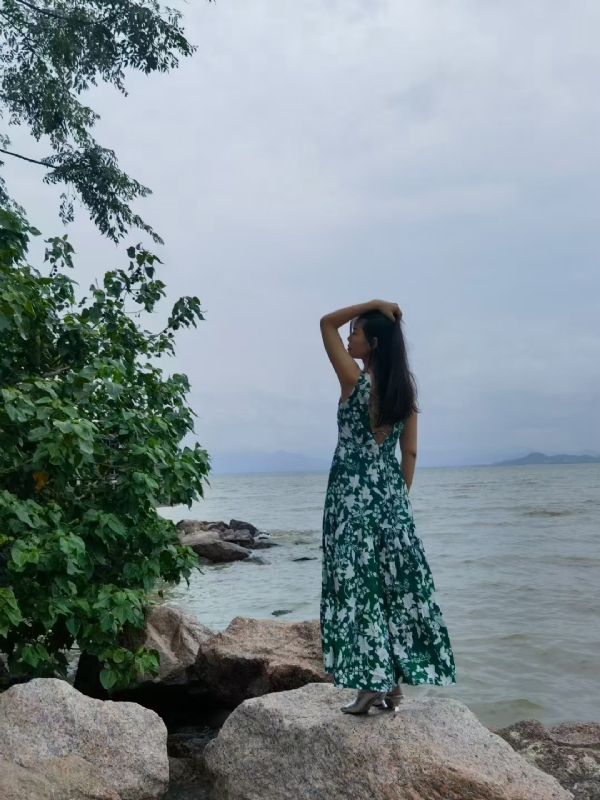 甜以待人的第四张照片--贵港相亲服务中心