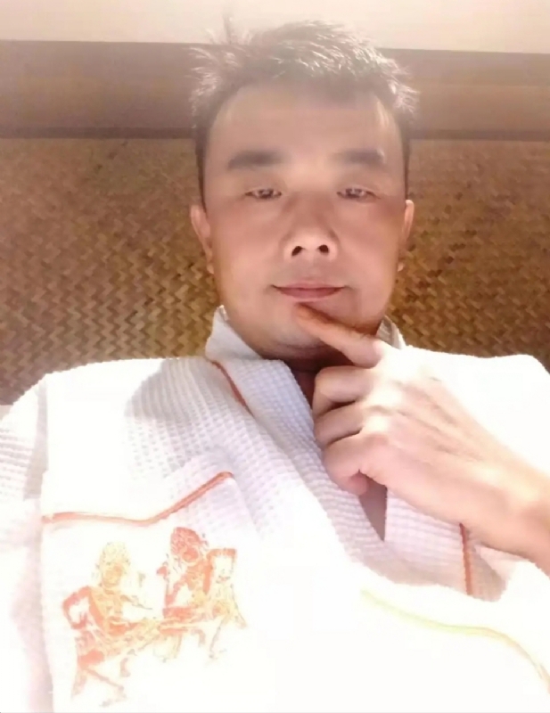 青锋的第一张照片--贵港相亲服务中心