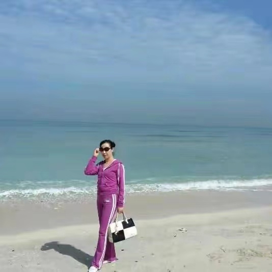 红红的第一张照片--贵港相亲服务中心