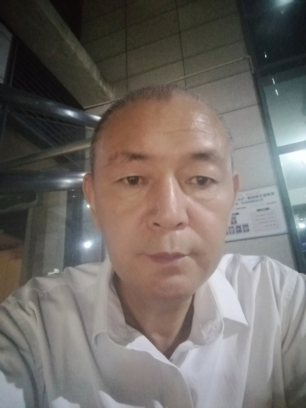 老李的第一张照片--贵港相亲服务中心