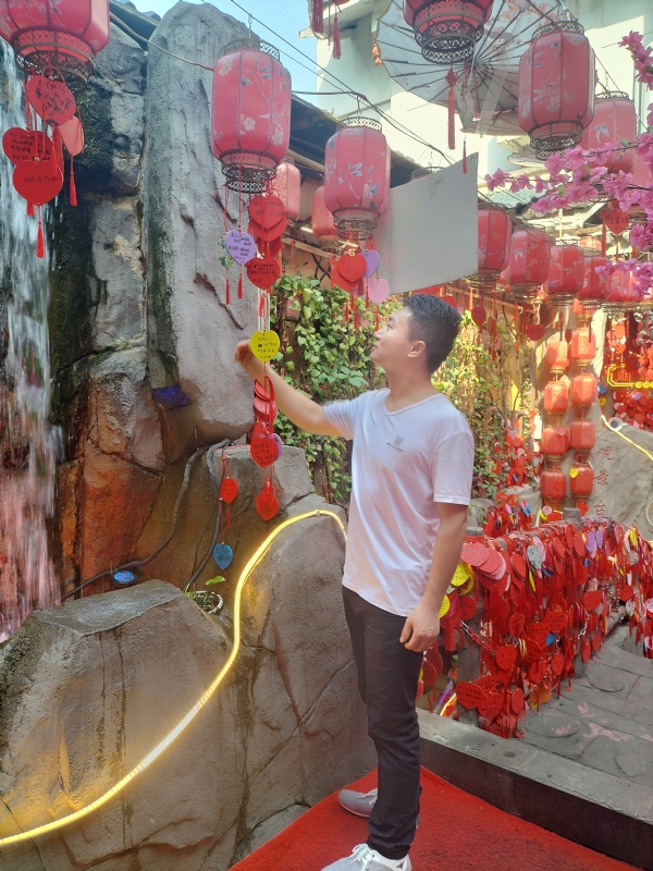 时间不语的第一张照片--贵港相亲服务中心