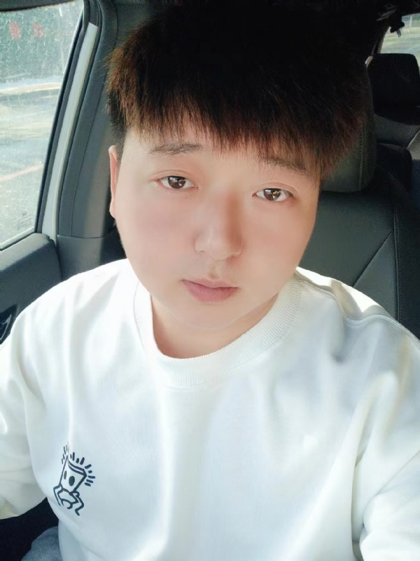 可乐加冰的第一张照片--贵港相亲服务中心