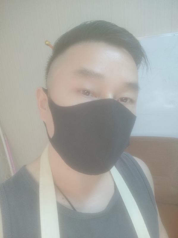 Poluk秦的第二张照片--贵港相亲服务中心