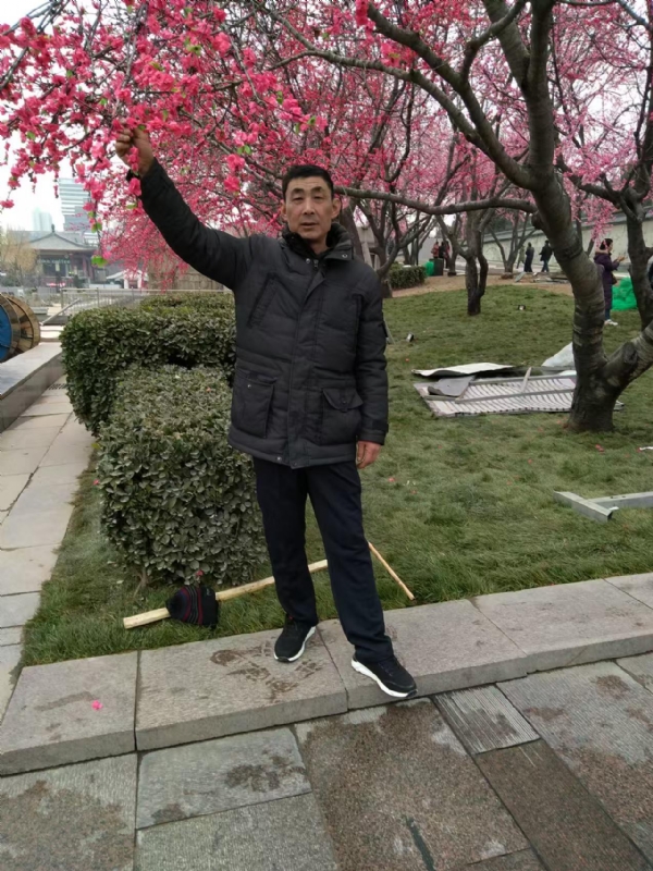 风雨的第一张照片--贵港相亲服务中心