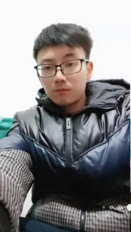 吐泡泡的小鱼的第一张照片--贵港相亲服务中心